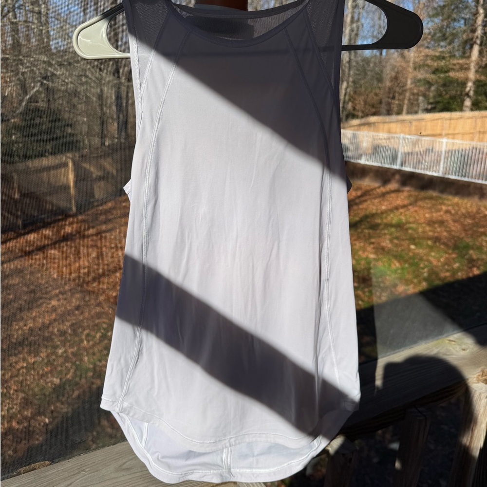 Lululemon tank